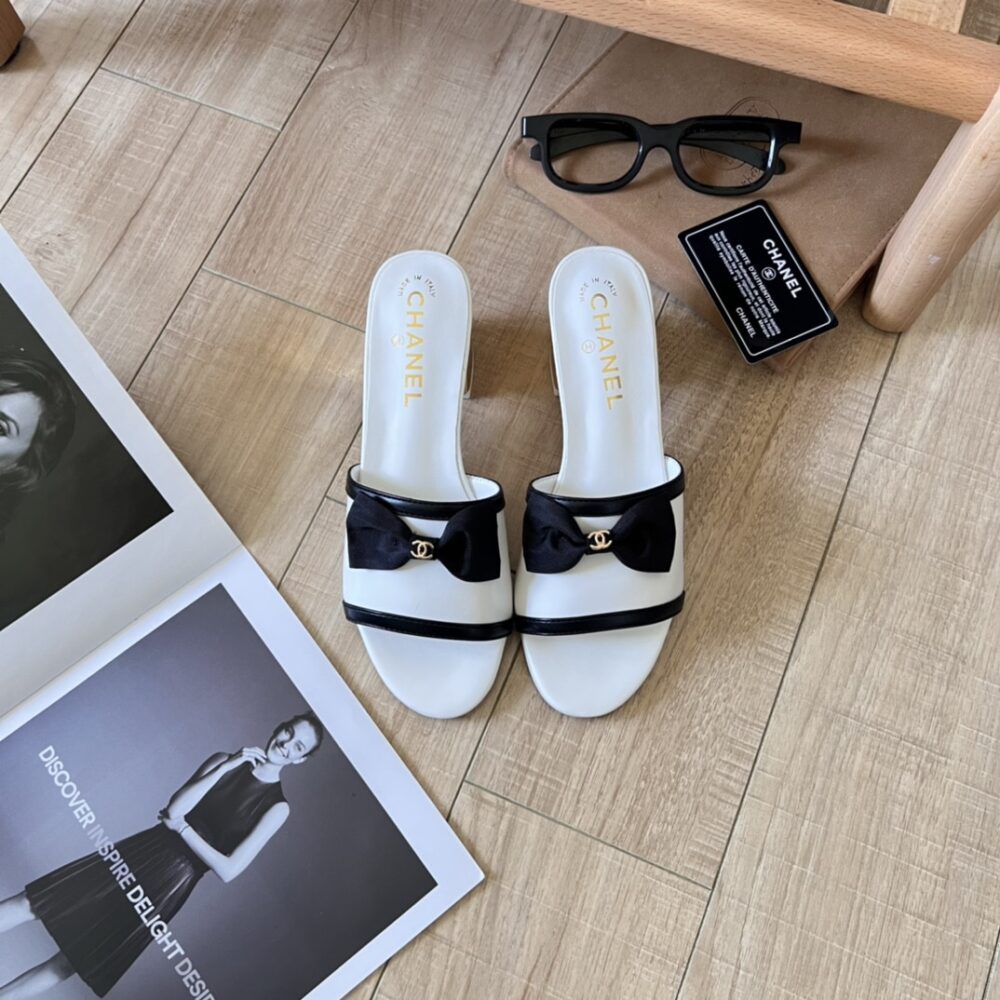 CHANEL GROSGRAIN RIBBON BOW MULE LEATHER WHITE - Image 2