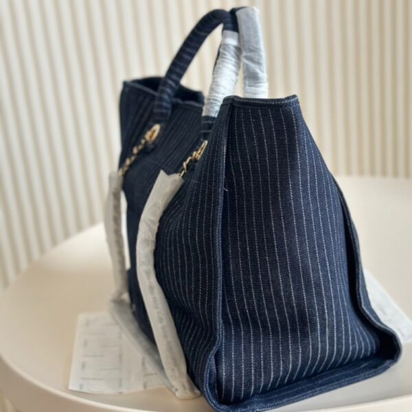 CHANEL SHOPPING BAG DARK BLUE 33CM AS3351 B17399 NZB99 - Image 5