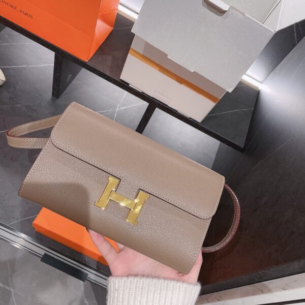 HERMÈS CONSTANCE TO GO EPSOM ETOUPE 21CM - Image 2
