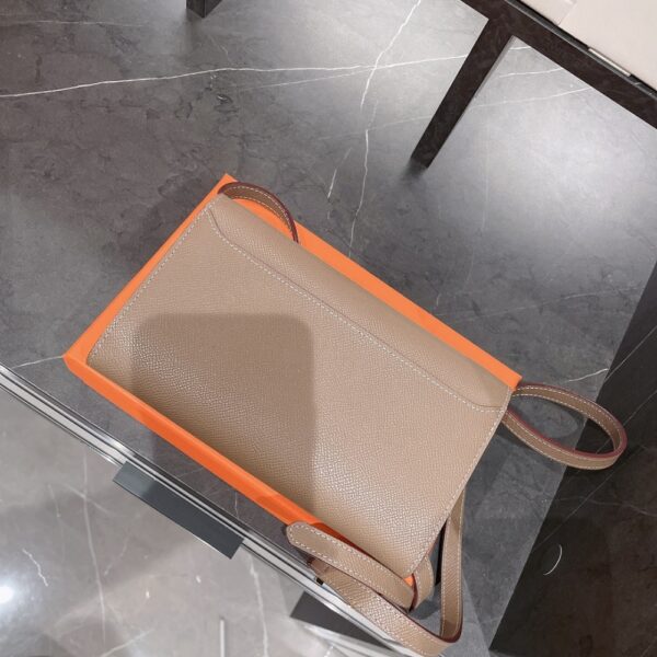 HERMÈS CONSTANCE TO GO EPSOM ETOUPE 21CM - Image 4