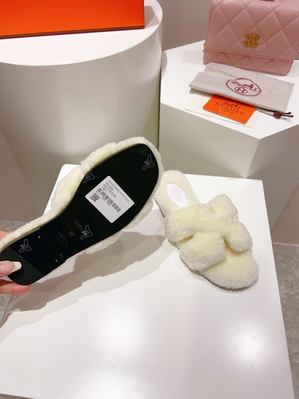HERMES ORAN SANDAL WHITE H231288Z - Image 7