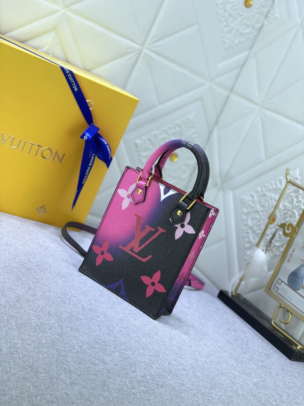 LOUIS VUITTON PETIT SAC PLAT MONOGRAM BLACK AND PINK 17CM - Image 8