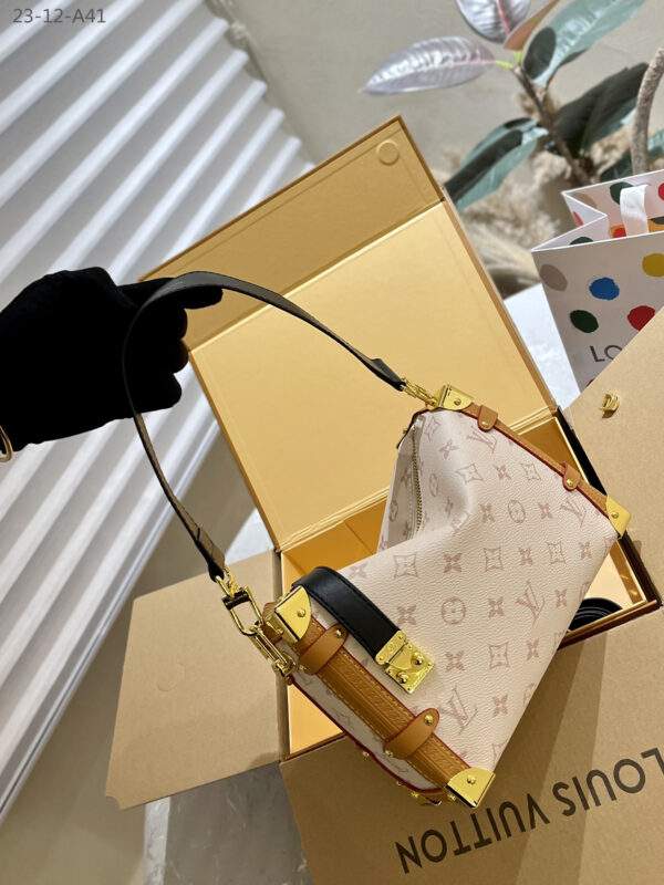 LOUIS VUITTON SIDE TRUNK BAG MONOGRAM BEIGE 18CM - Image 2