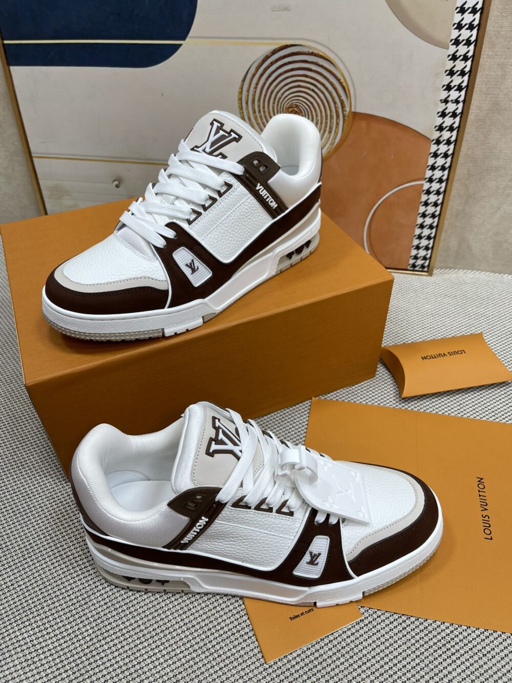 LOUIS VUITTON LV TRAINER SNEAKER BROWN 1ABLVB - Image 2