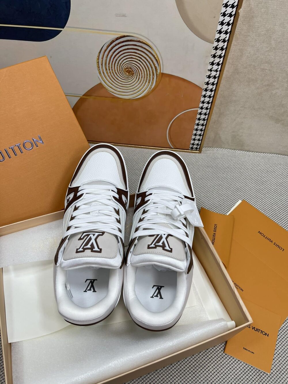 LOUIS VUITTON LV TRAINER SNEAKER BROWN 1ABLVB - Image 3
