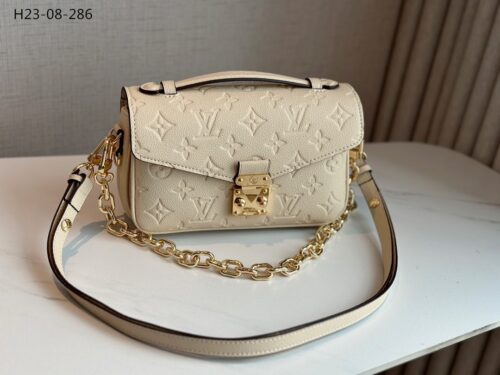 Alternative view of Louis Vuitton Pochette Métis East West Bag Cream 21Cm M22942