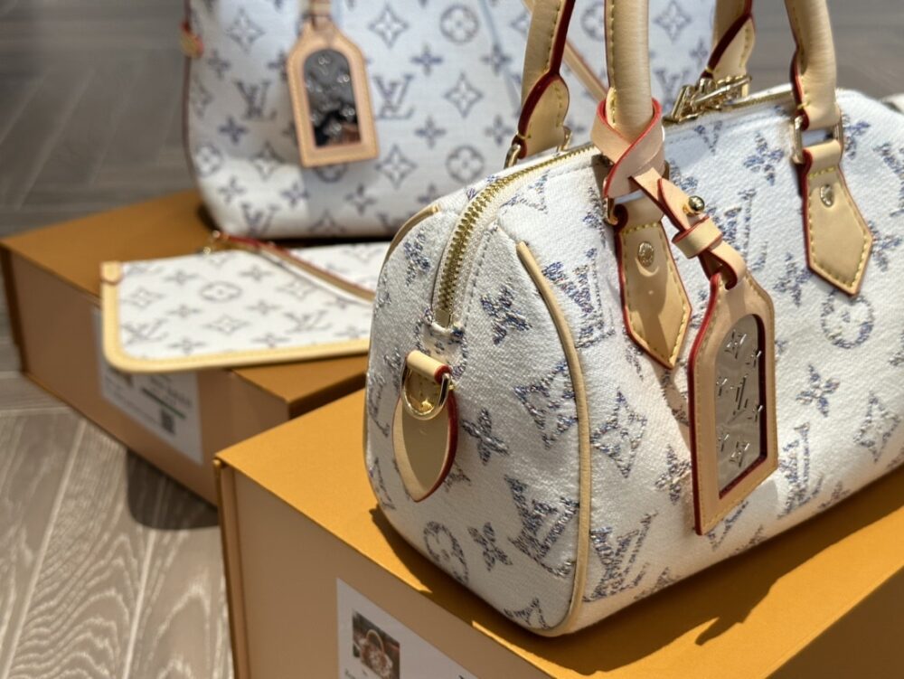 LOUIS VUITTON SPEEDY BANDOULIÈRE 20 MULTICOLOR BEIGE 20CM M24709 - Image 4