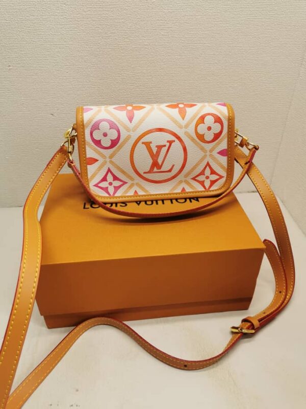 LOUIS VUITTON NANO DIANE BAG MONOGRAM CANVAS CORAL 20CM M83621 - Image 8