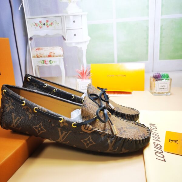 LOUIS VUITTON GLORIA LOAFERS BROWN 1ABV23 - Image 7