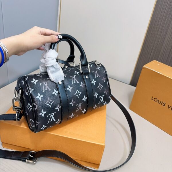 LOUIS VUITTON KEEPALL BANDOULIÈRE 25 BAG MONOGRAM BRUSHED COWHIDE BLACK 25CM M11595 - Image 8