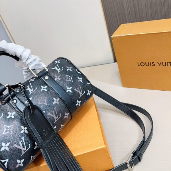 LOUIS VUITTON KEEPALL BANDOULIÈRE 25 BAG MONOGRAM BRUSHED COWHIDE BLACK 25CM M11595 - Image 4