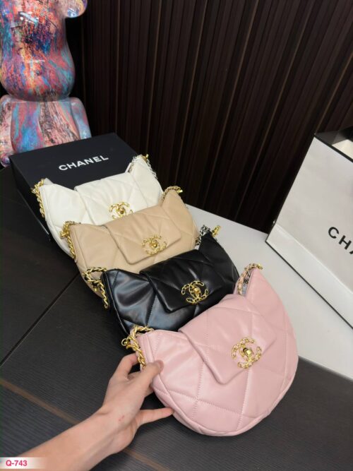 Alternative view of Chanel 19 Hobo Bag Mixed Metal Hardware White 28Cm