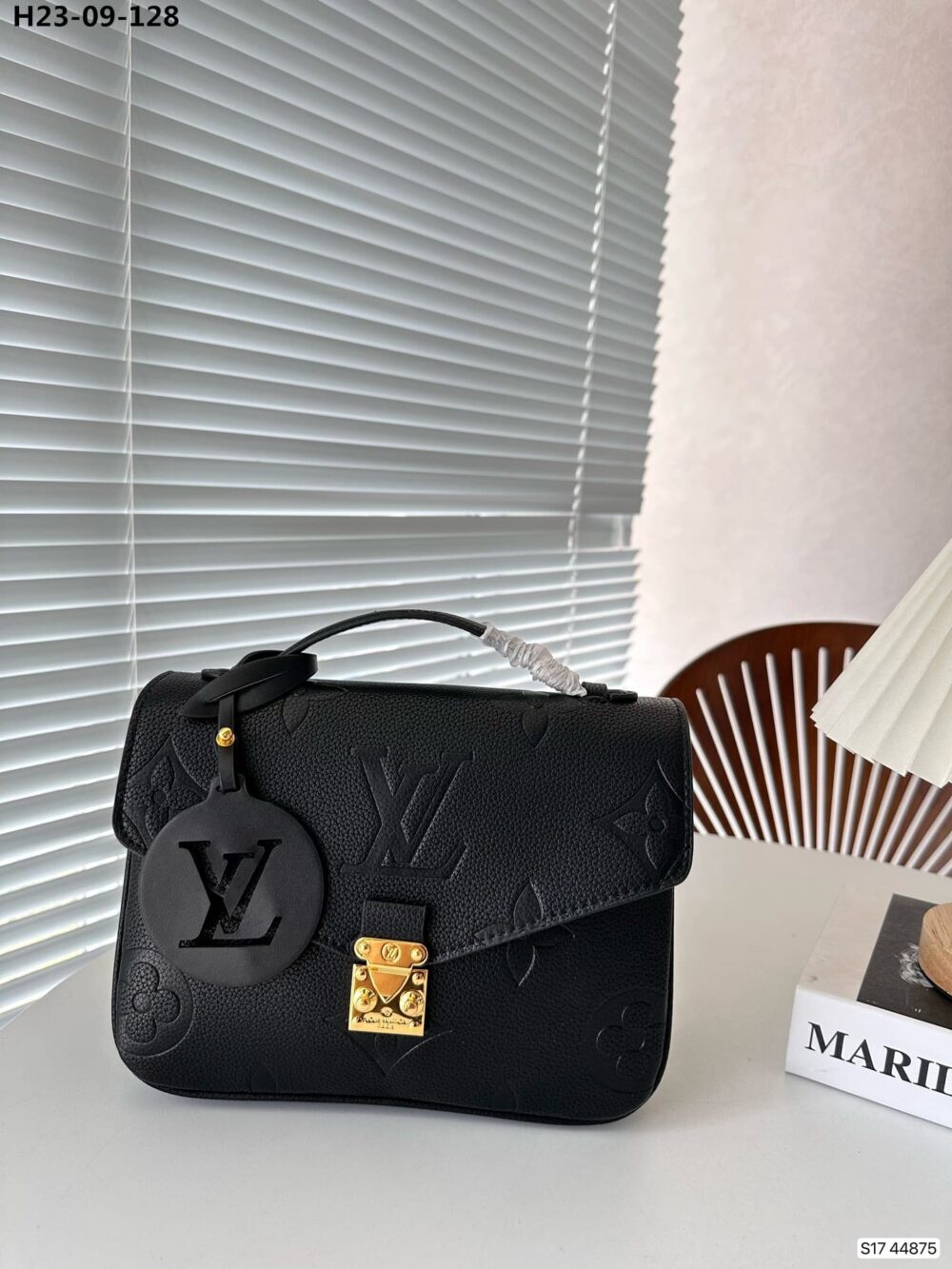 LOUIS VUITTON POCHETTE MÉTIS WITH BLACK TAG BLACK 25CM - Image 2
