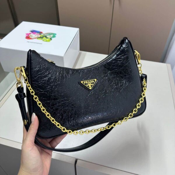 PRADA RE EDITION MINI BAG IN NAPLAK PATENT LEATHER BLACK 28CM - Image 4