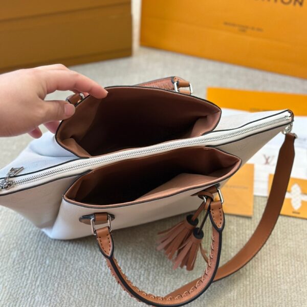 LOUIS VUITTON MAHINA LEATHER HAUMEA BAG WHITE 30CM - Image 9