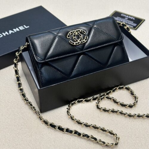 Alternative view of Chanel Flap Bag Black 19Cm
