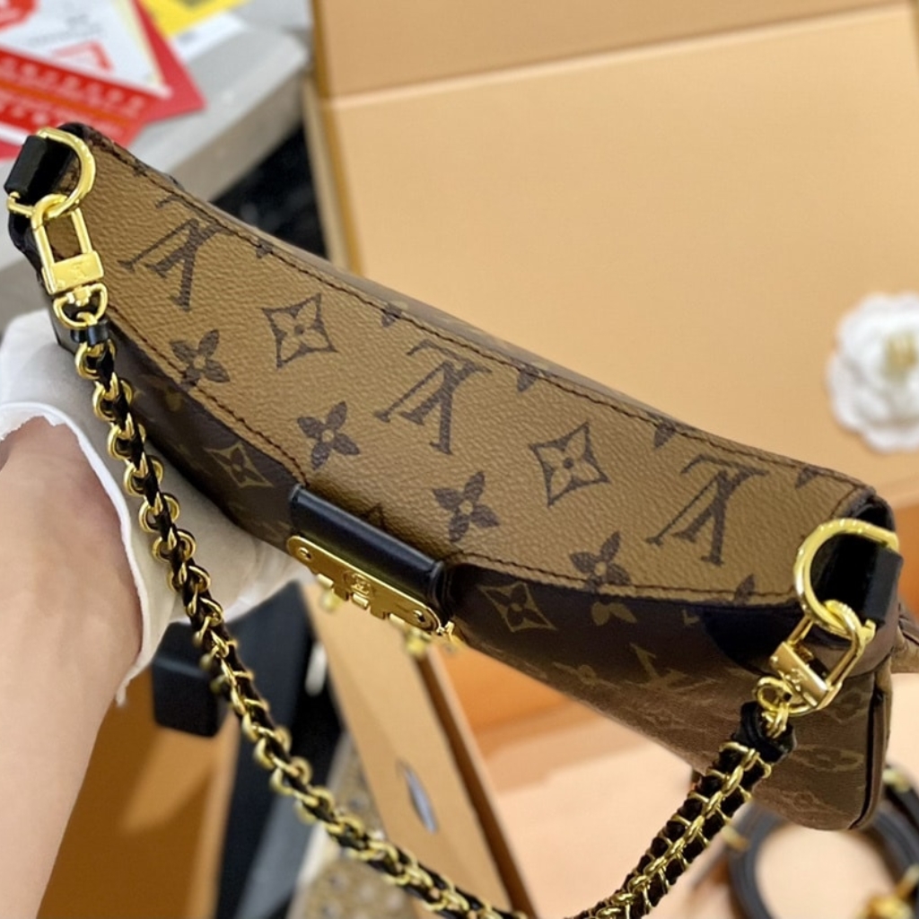Louis Vuitton LV Twinny Monogram Canvas 27Cm M46659 - Image 8