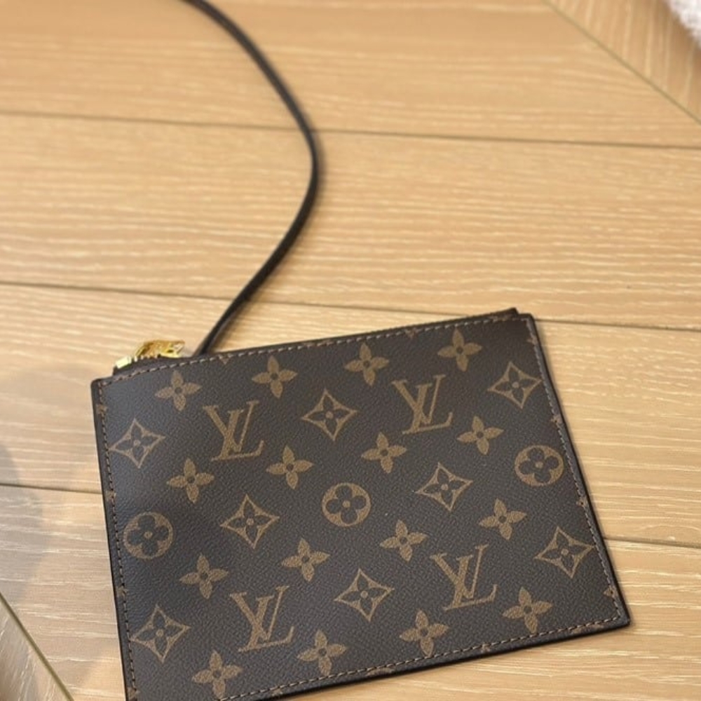 LOUIS VUITTON NEONOE MM BAG MONOGRAM TEDDY SHEARLING BLACK 26CM M56963 - Image 7