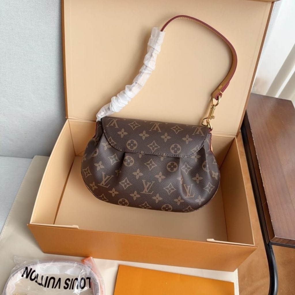 Louis Vuitton Sunset Bag Monogram Canvas 27Cm M13617 - Image 3