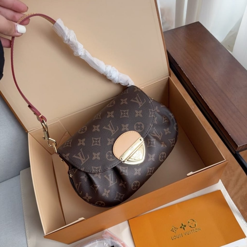 Louis Vuitton Sunset Bag Monogram Canvas 27Cm M13617 - Image 4