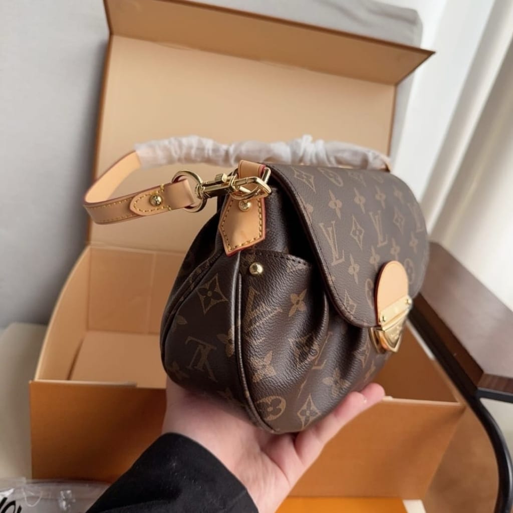 Louis Vuitton Sunset Bag Monogram Canvas 27Cm M13617 - Image 7