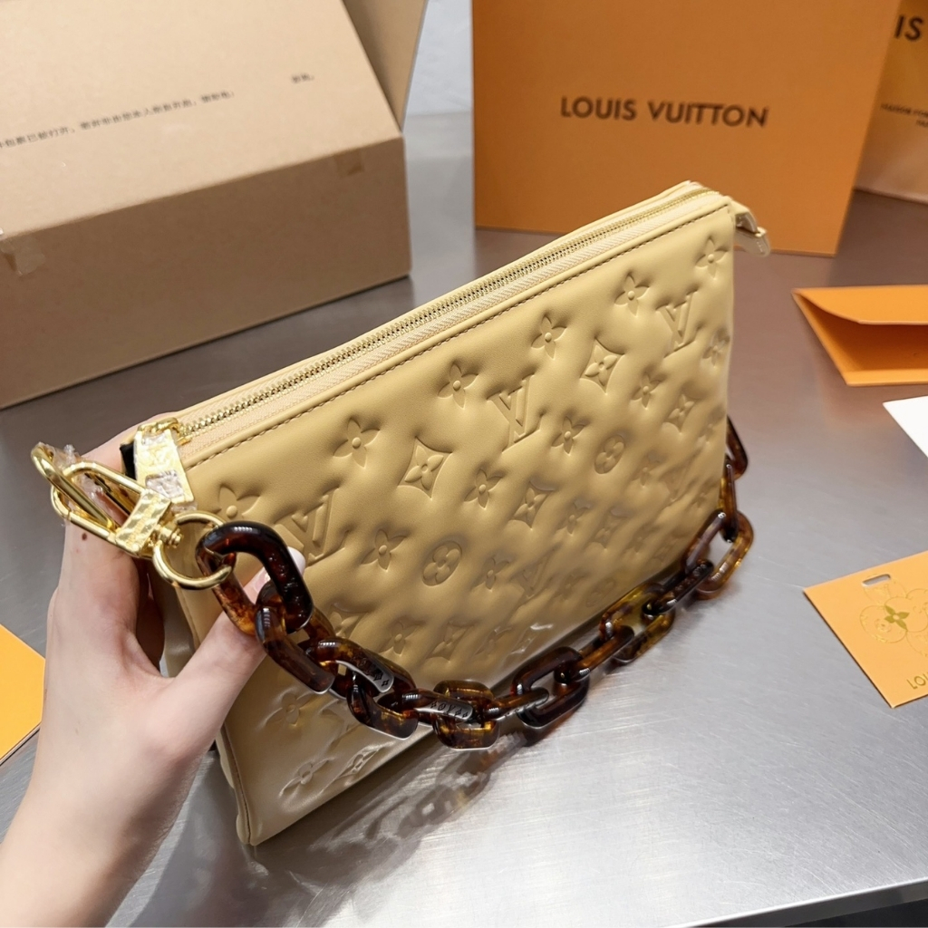 Louis Vuitton Coussin PM Bag Yellow 26cm M22335 - Image 7