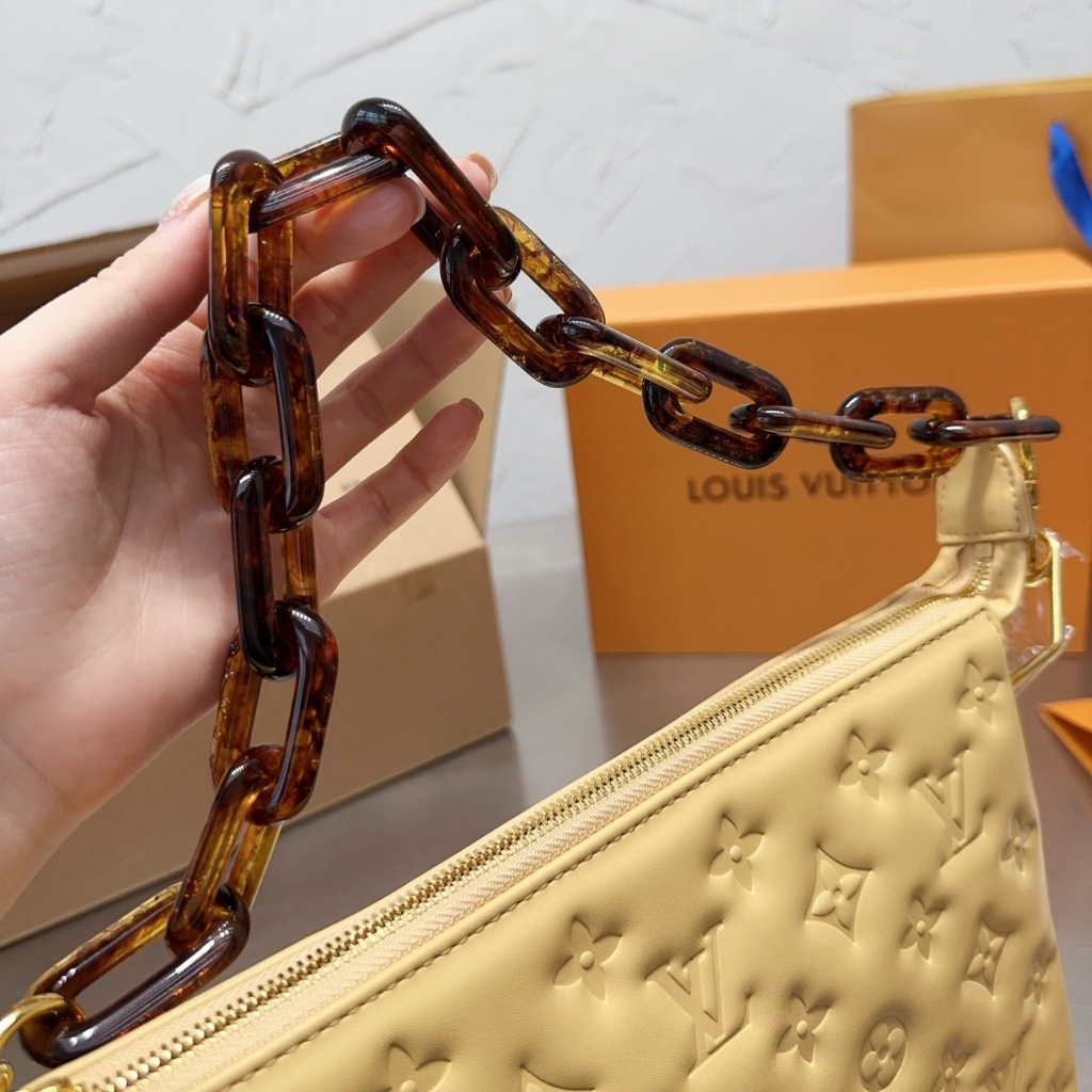 Louis Vuitton Coussin PM Bag Yellow 26cm M22335 - Image 3