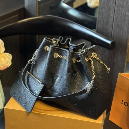 Alternative view of Louis Vuitton Lv Bundle Bag Black 28Cm M47209