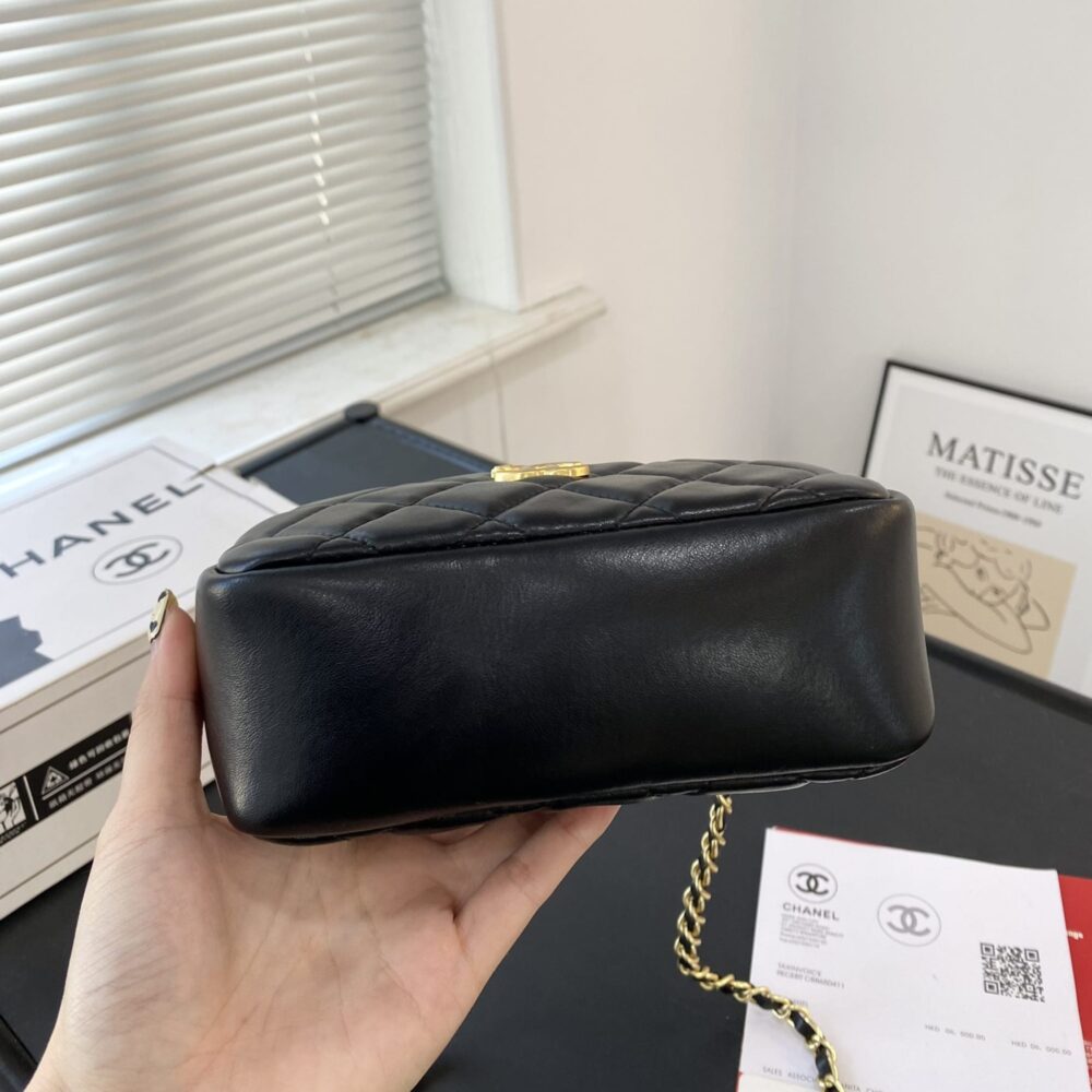 CHANEL MINI CAMERA CASE BLACK 18CM AS5190 B18306 94305 - Image 6