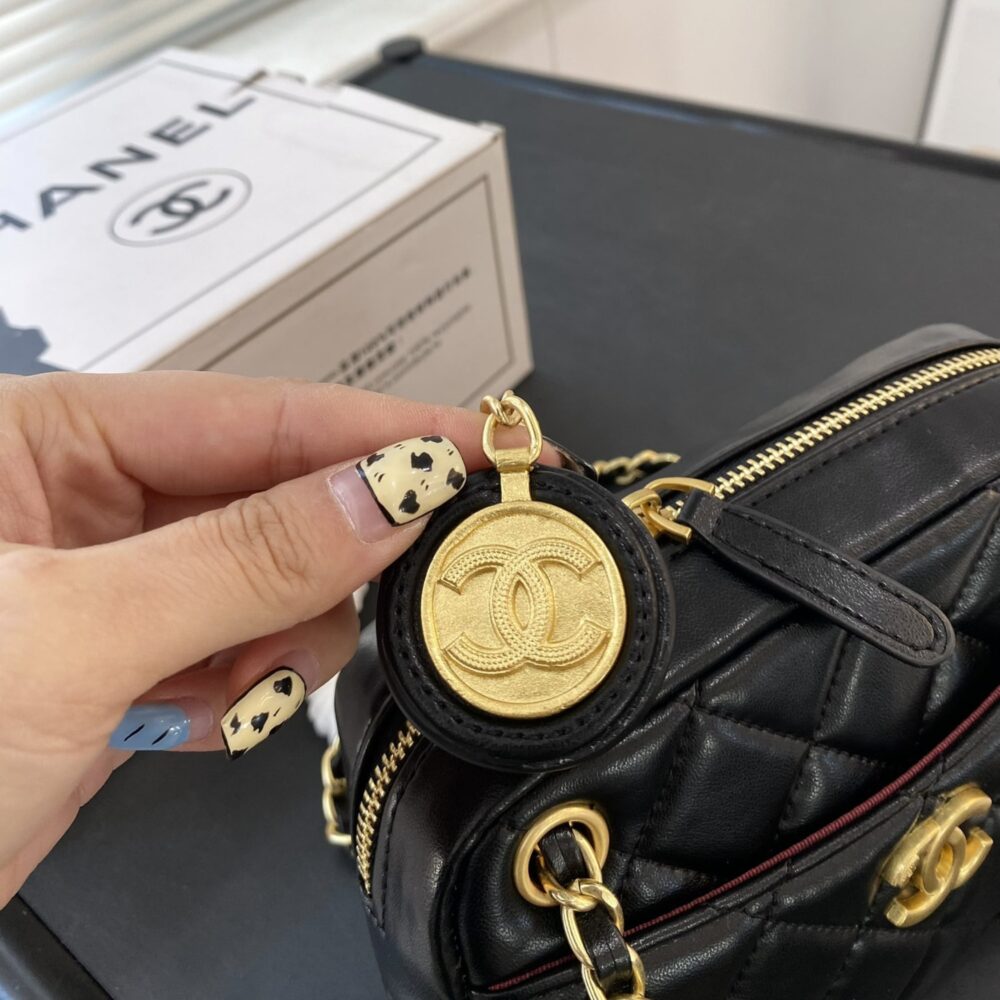 CHANEL MINI CAMERA CASE BLACK 18CM AS5190 B18306 94305 - Image 5