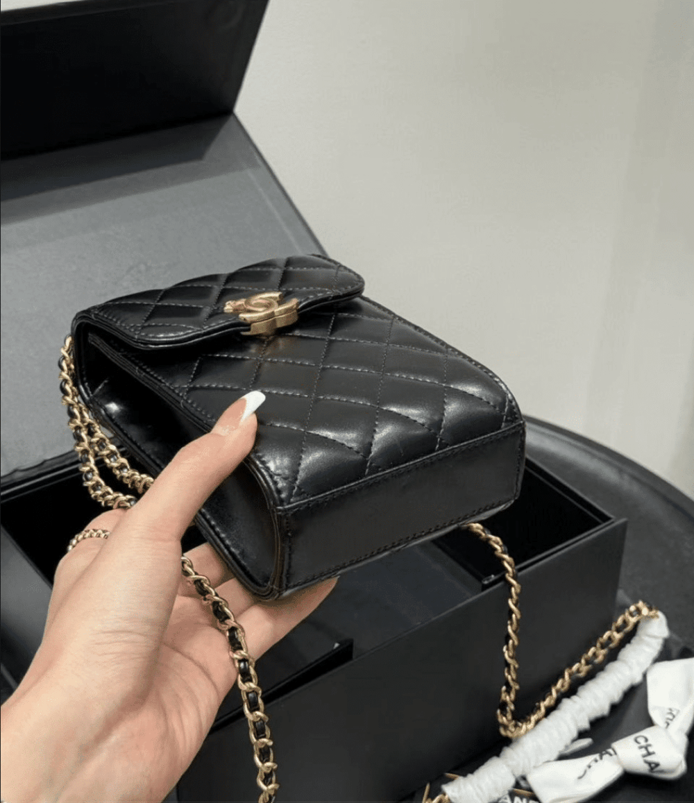 CHANEL TRENDY CC PHONE HOLDER QUILTED CROSSBODY BAGS BLACK 17CM - Image 4