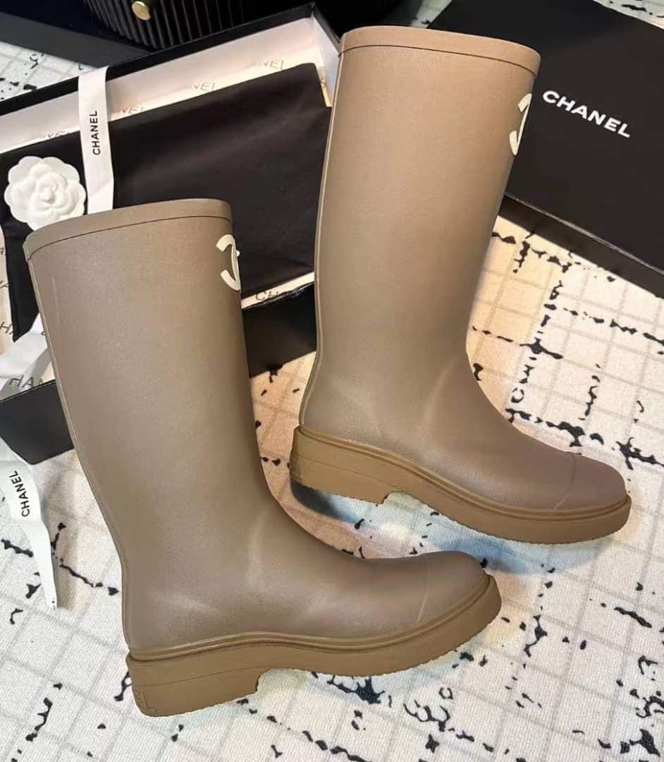 CHANEL RUBBER RAIN BOOTS BEIGE G39620 X56326 0Q304 - Image 5
