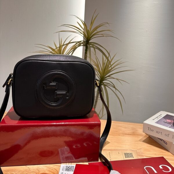 GUCCI BLONDIE MINI SHOULDER BAG BLACK 20CM 820429 AAEDB 1000 - Image 2