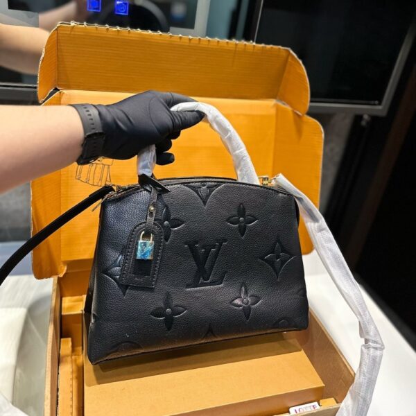 LOUIS VUITTON GRAND PALAIS BAG TOURTERELLE BLACK 35CM M45811 - Image 2