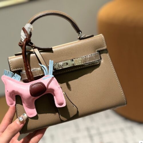 Alternative view of Hermès Mini Kelly Epsom Silver Buckle Etoupe 20Cm