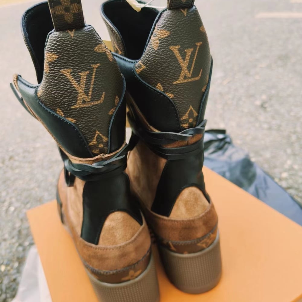 LOUIS VUITTON LAUREATE DESERT BOOT BEIGE 1A4XYG - Image 4