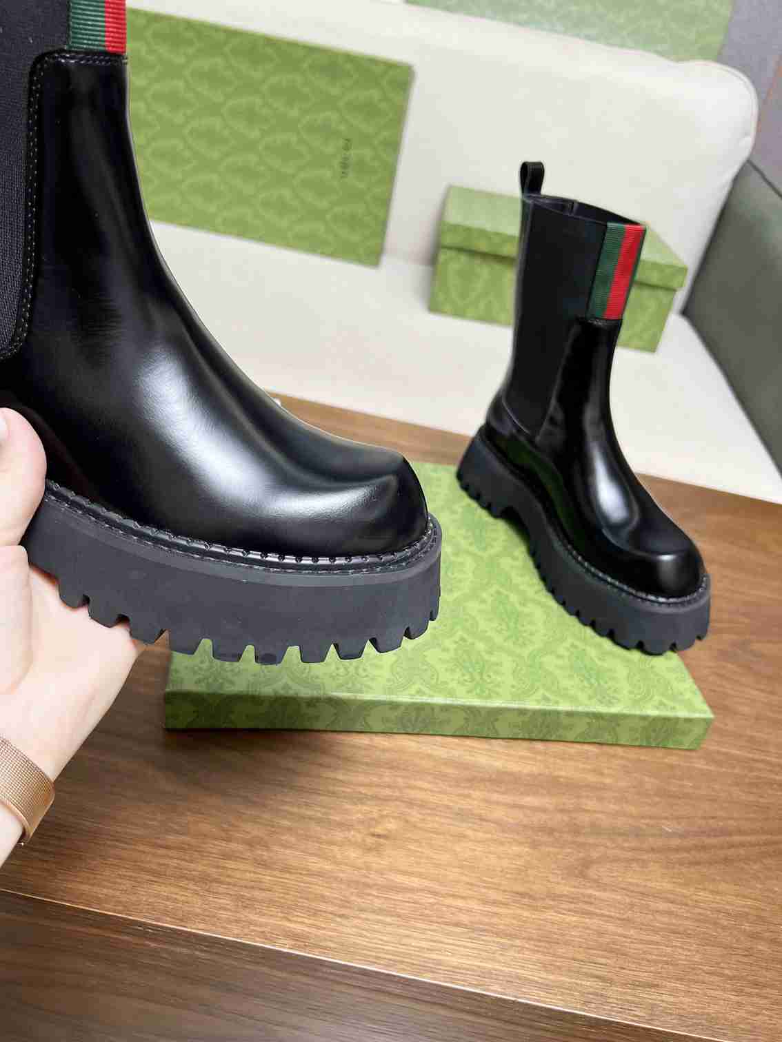 GUCCI WOMEN'S BOOT WITH WEB ANAND LEATHER BLACK 806398 AAD6T 1052 - Image 7