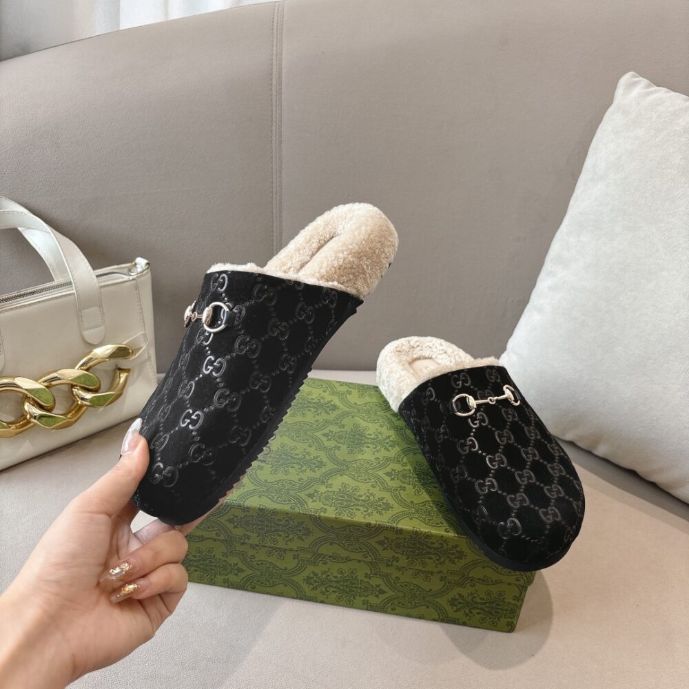 GUCCI WOMEN'S HORSEBIT MULE GG SUEDE BLACK - Image 2