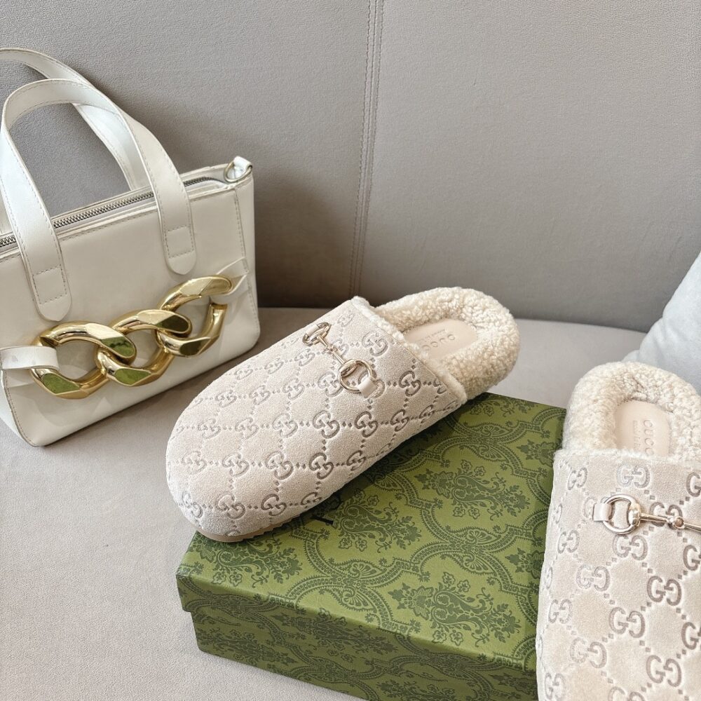 GUCCI WOMEN'S HORSEBIT MULE GG SUEDE NATURAL - Image 4
