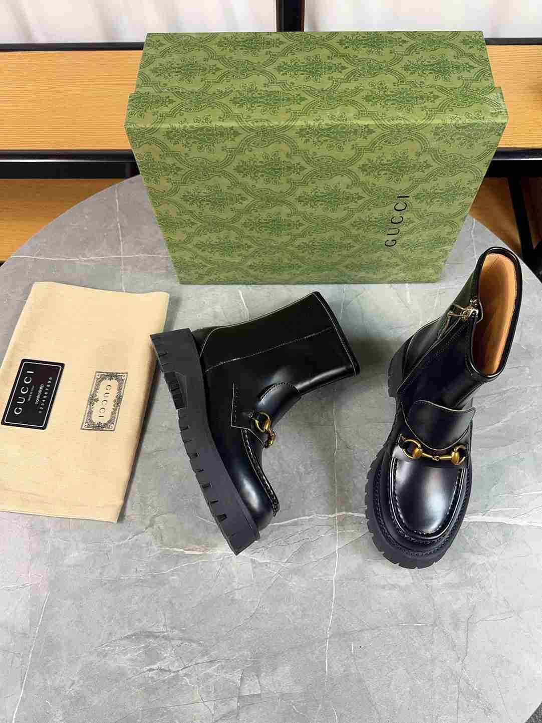 GUCCI HORSEBIT ANKLE BOOTS LEATHER BLACK - Image 4