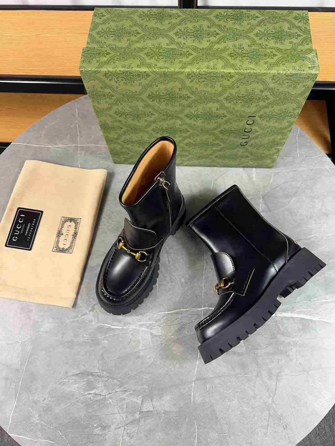 GUCCI HORSEBIT ANKLE BOOTS LEATHER BLACK - Image 3