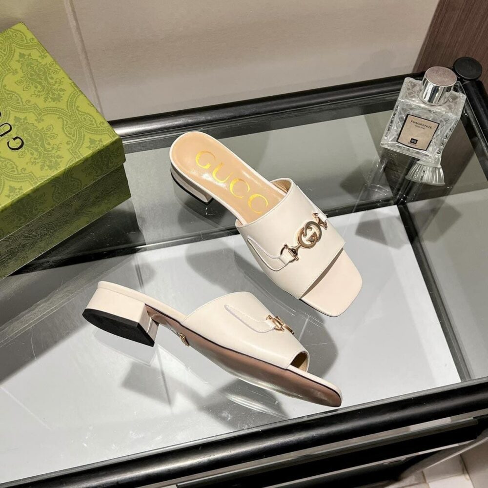 GUCCI ZUMI LEATHER SLIDE SANDAL WHITE - Image 4