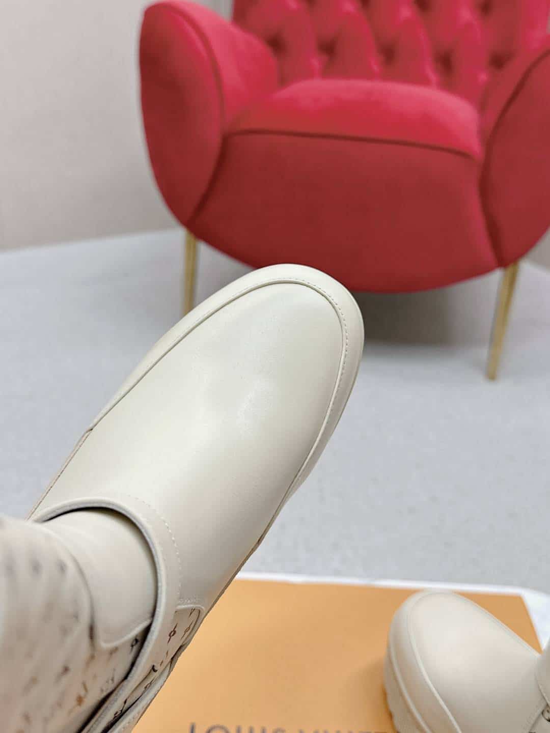 LOUIS VUITTON LAUREATE PLATFORM CHELSEA BOOT BEIGE 1ACAA1 - Image 6