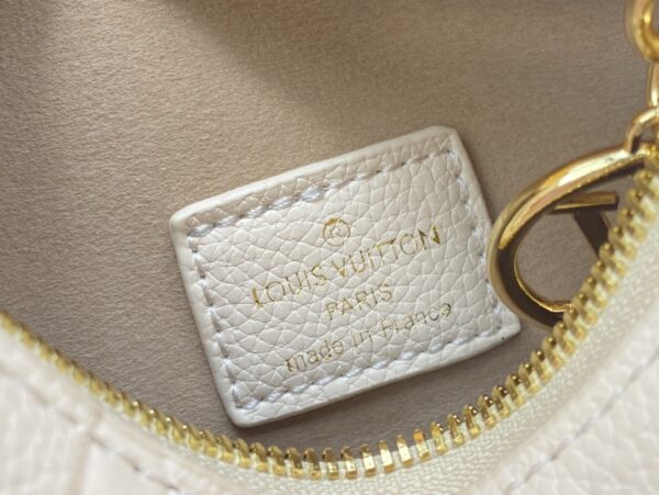 LOUIS VUITTON MINI MOON WHITE 20CM M82519 - Image 9