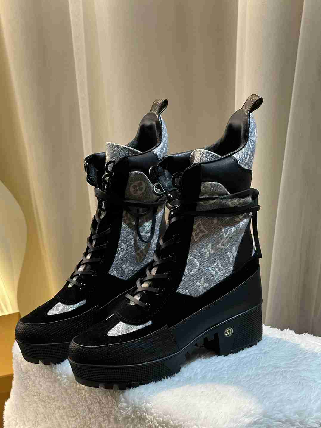 LOUIS VUITTON LAUREATE PLATFORM DESERT BOOT GREY 1AB2X9 - Image 5