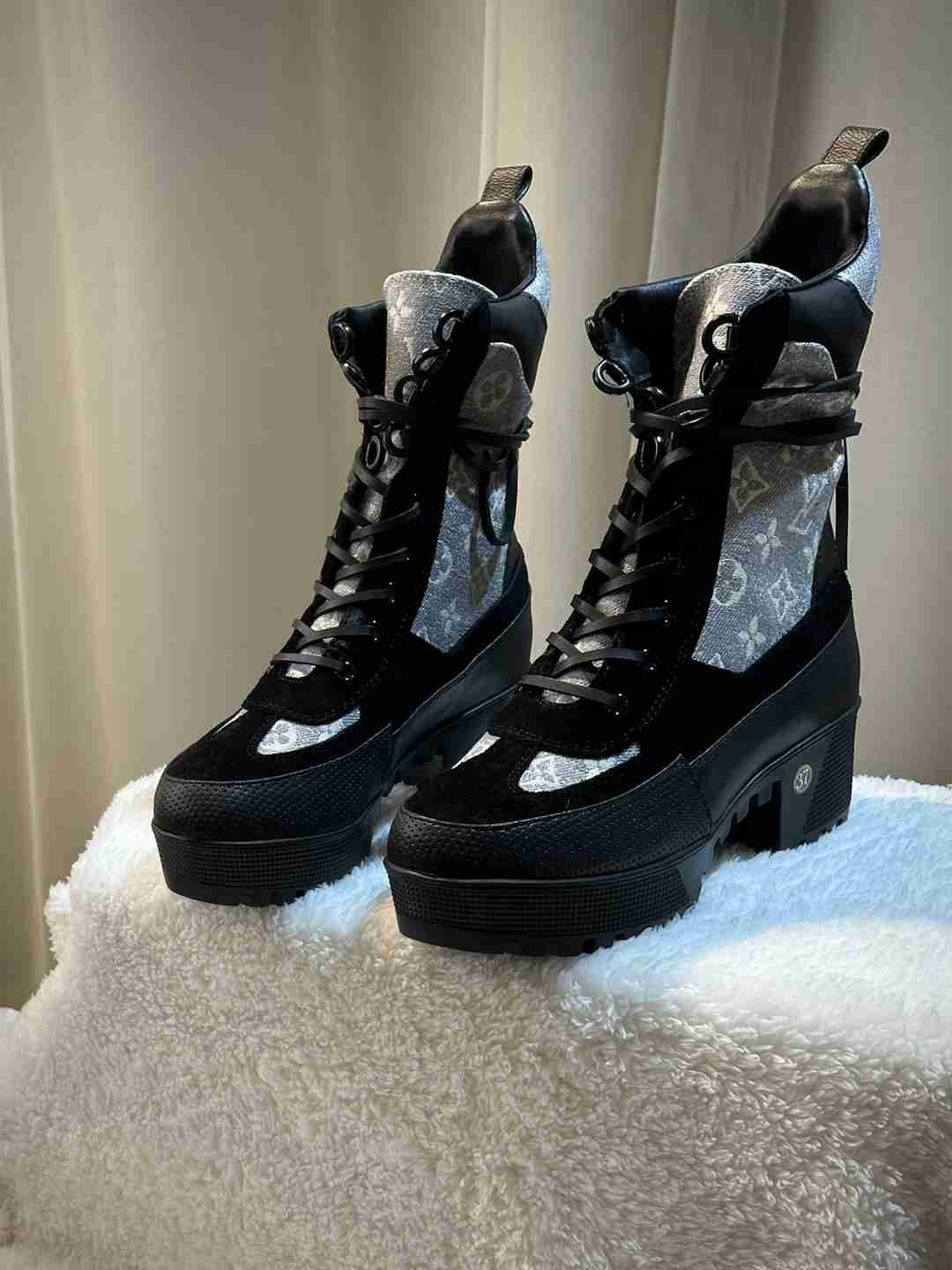 LOUIS VUITTON LAUREATE PLATFORM DESERT BOOT GREY 1AB2X9 - Image 7