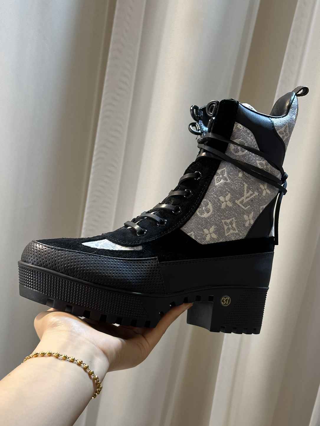 LOUIS VUITTON LAUREATE PLATFORM DESERT BOOT GREY 1AB2X9 - Image 4