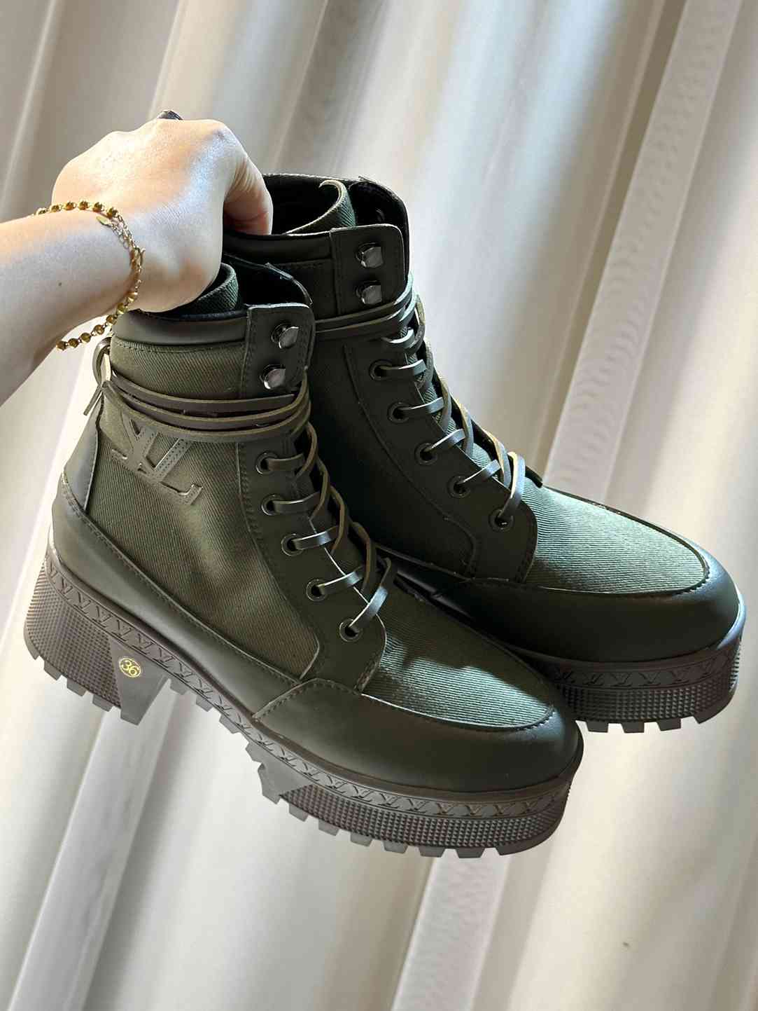 LOUIS VUITTON LAUREATE PLATFORM DESERT BOOT KAKI GREEN 1AC7S9 - Image 2