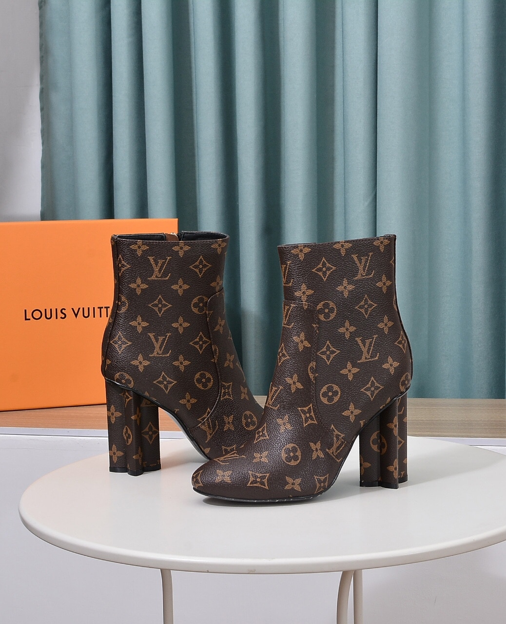 LOUIS VUITTON SILHOUETTE ANKLE BOOT MONOGRAM BROWN - Image 7