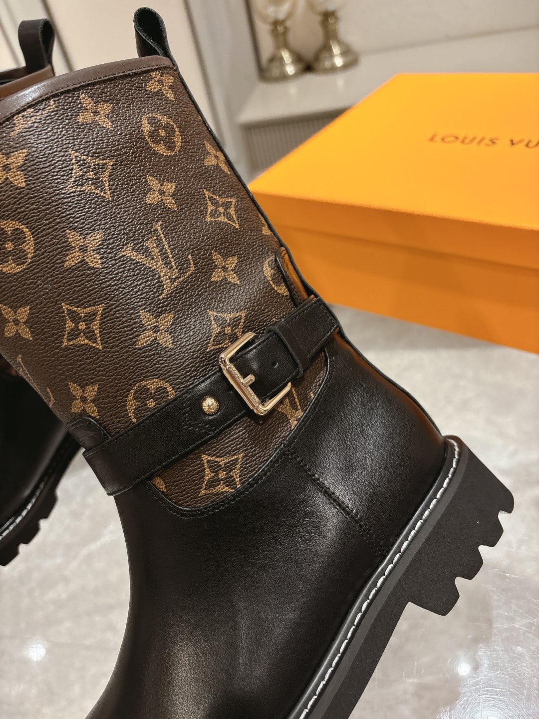 LOUIS VUITTON TERRITORY FLAT ANKLE BOOT MONOGRAM BROWN - Image 8